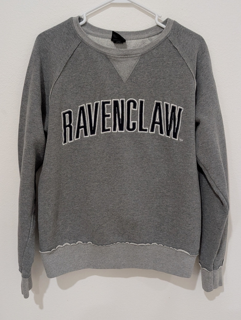 Wizarding World Harry Potter Universal Studios Gray Ravenclaw Sweatshirt Medium
